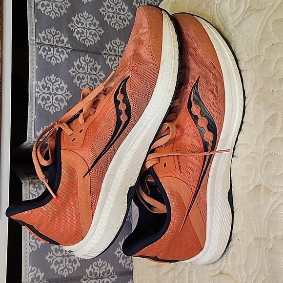 Saucony Freedom 5 Running Shoes Red W10 - Picture 8 of 10